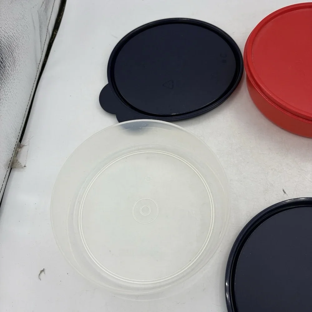 Tupperware Bowls Big Wonders 2 Cup Cereal 1 Red 2 Clear w Seal Lids Lot of 3